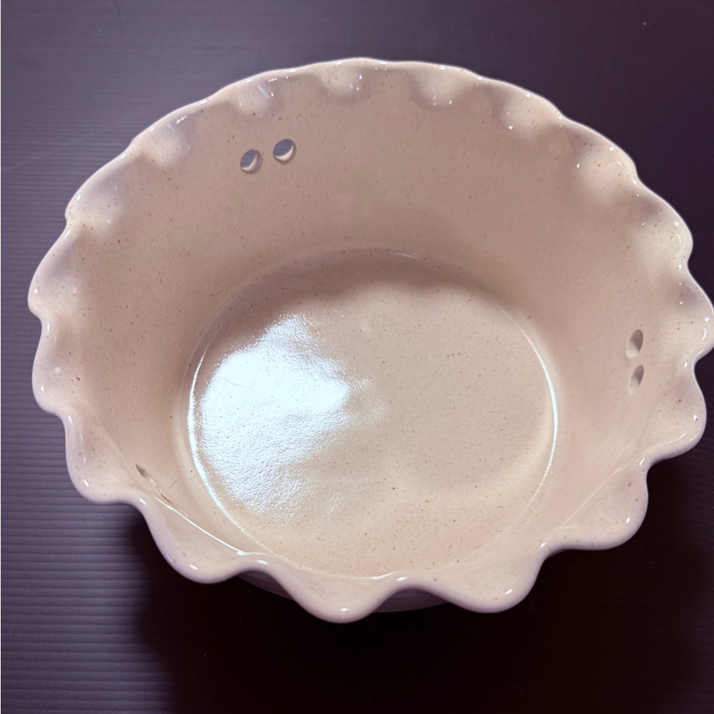 Clay Pen Pottery Earthenware Bun Warmer